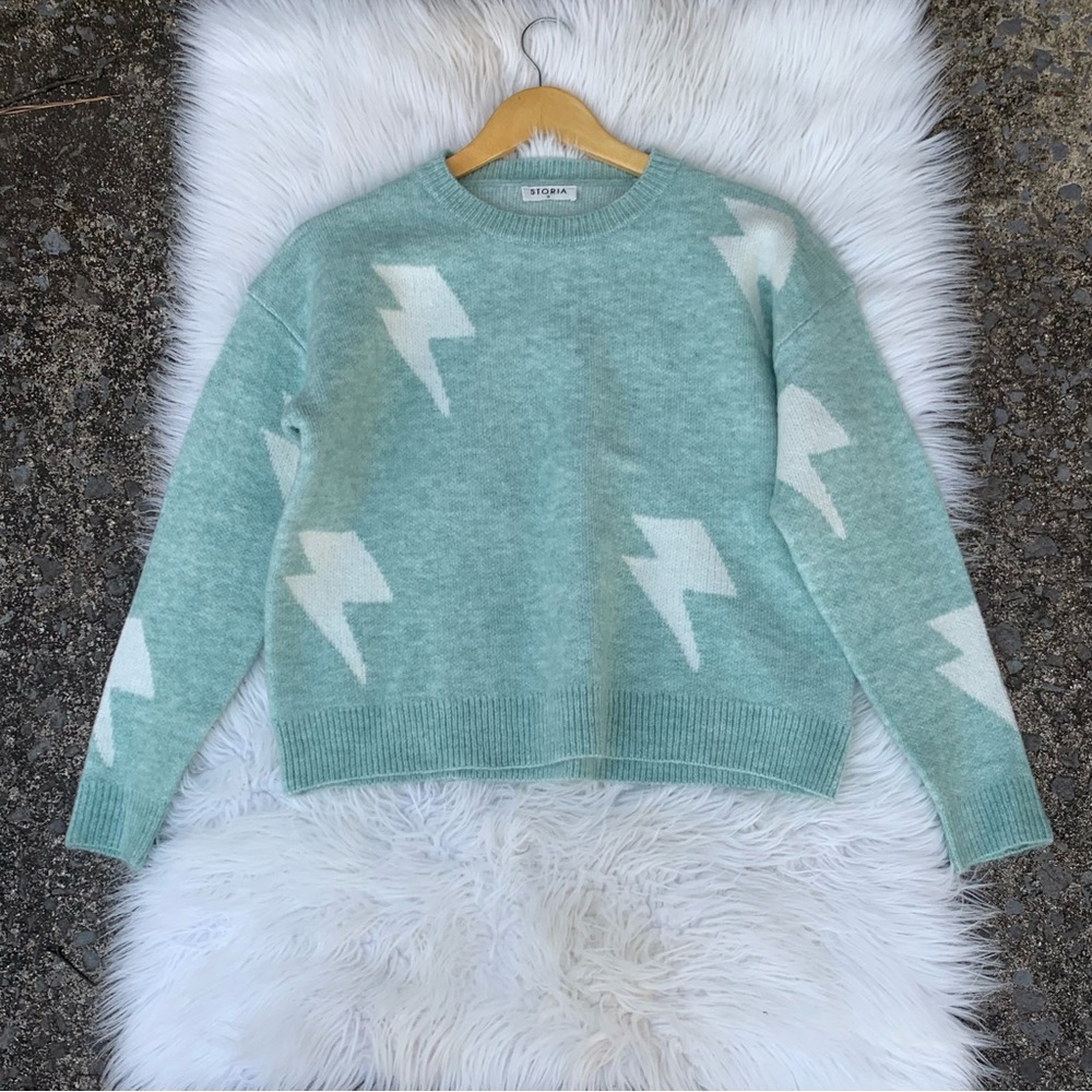 Storia Lightning Bolt Super Soft Sweater